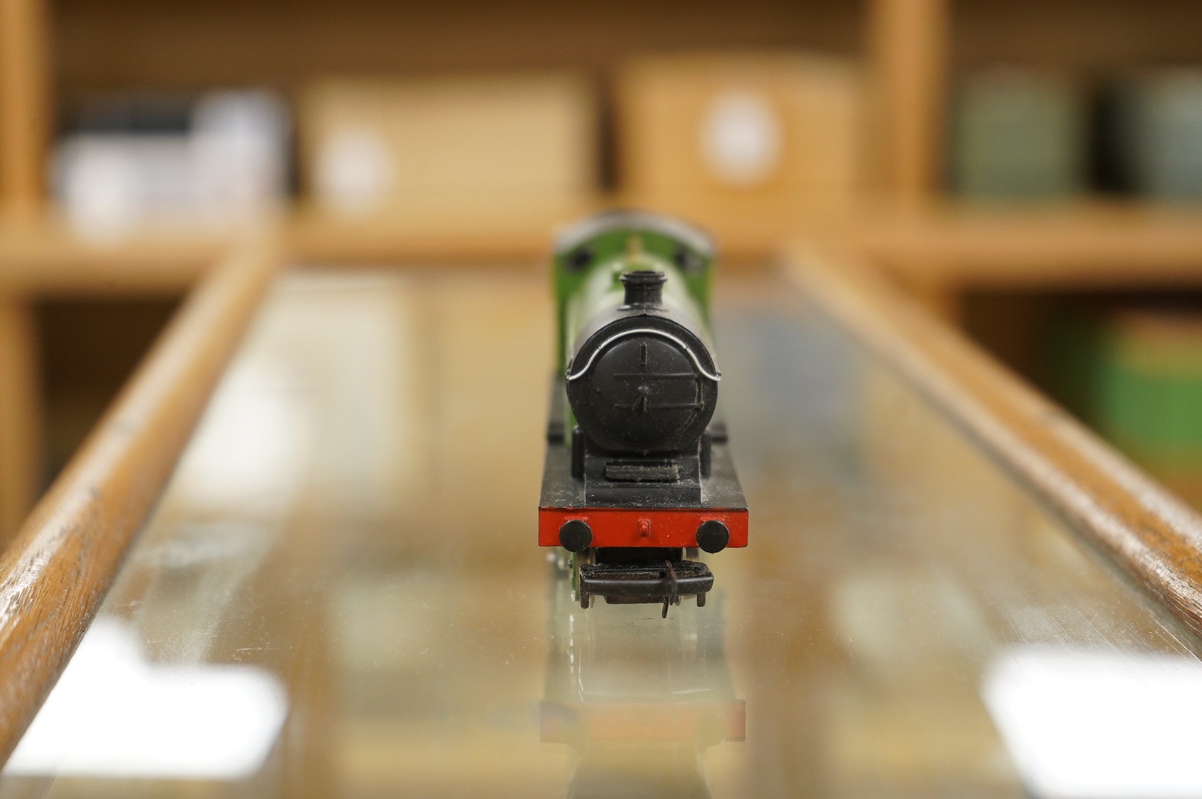 A collection of 00 gauge model railway, including three box train sets by Jouef, Mainline and Hornby, together with a large selection of unconstructed railway related plastic and metal kits and accessories, manufacturers